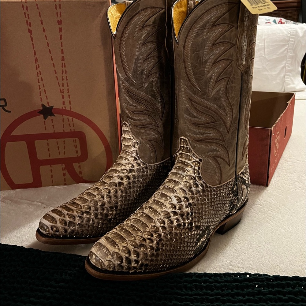 NWT Roper python snakeskin boots - Picture 3 of 5